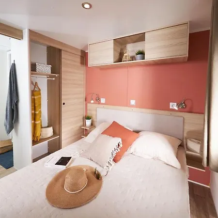 Mobil Home 3 Chambres 2 Salles De Bains Au Camping 4 Etoiles Mh276 Aux Charmettes Les Mathes Exterior photo