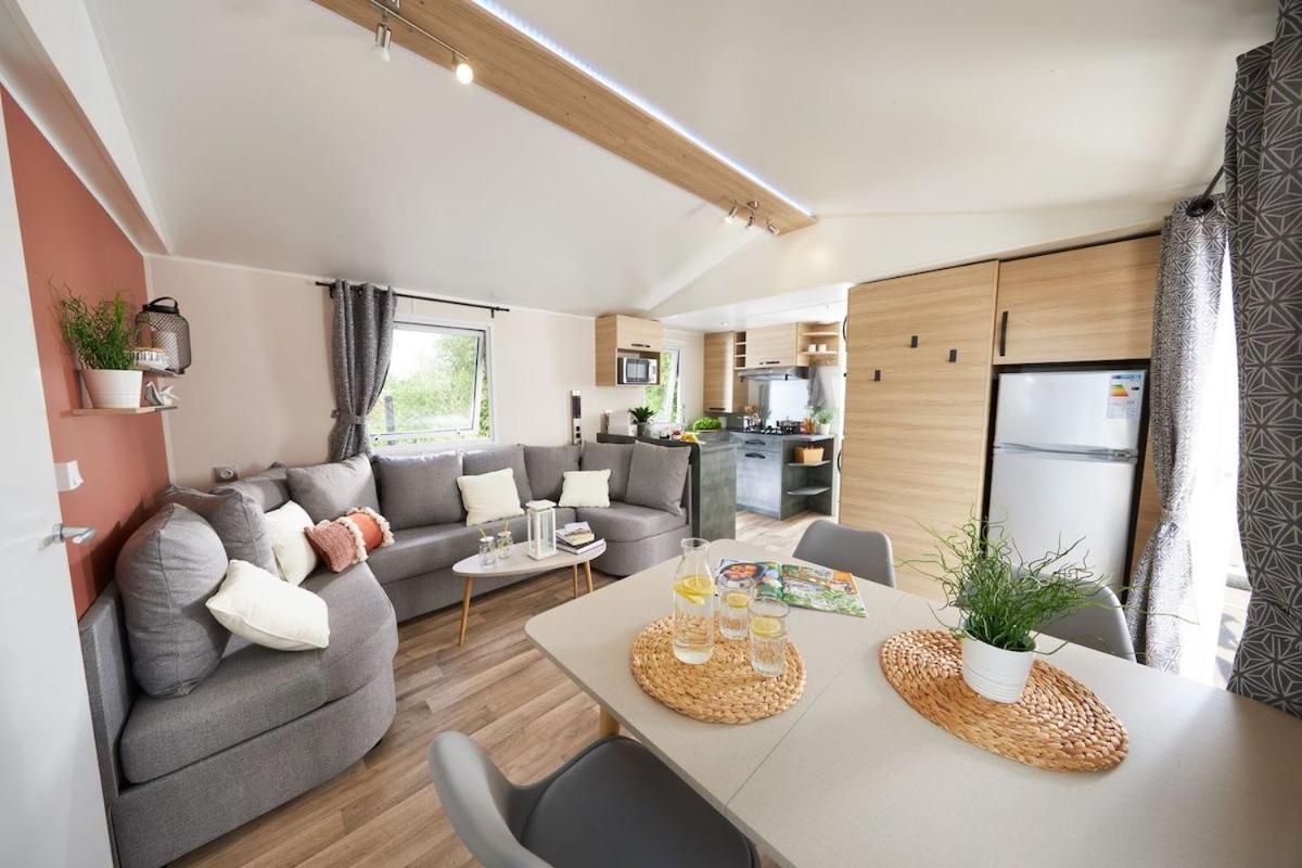 Mobil 3 2 Salles De Bains Au 4 Etoiles Mh276 Aux Charmettes